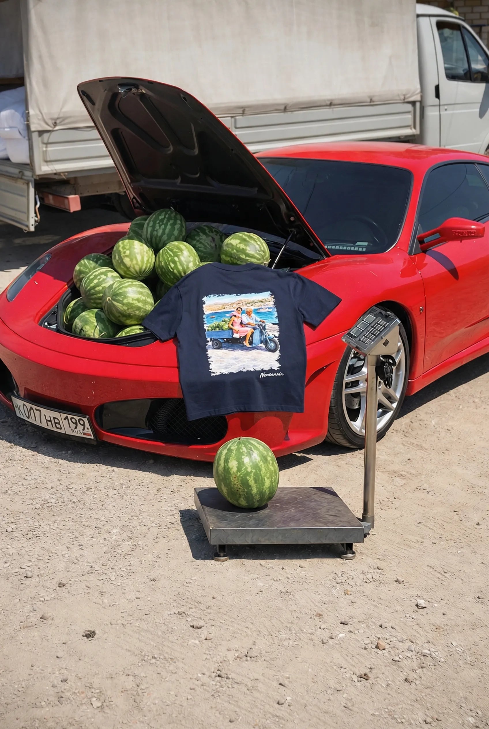 Le Connaisseur T-Shirt